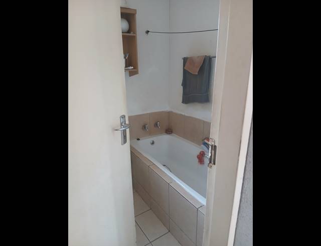2 BEDROOM HOUSE FOR SALE IN PROTEA GLEN